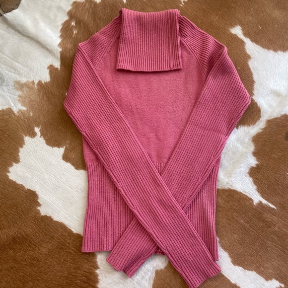 Guess turtleneck - Picture 1 of 2